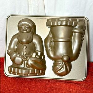 Nordic Ware 10 Cup Santa Claus Cast Aluminum Cake Pan Platinum Collection